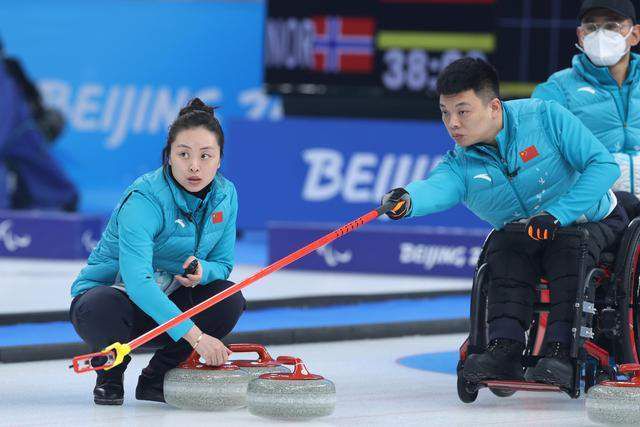 在今日凌晨进行的一场意甲联赛中，国米2-0击败拉齐奥。